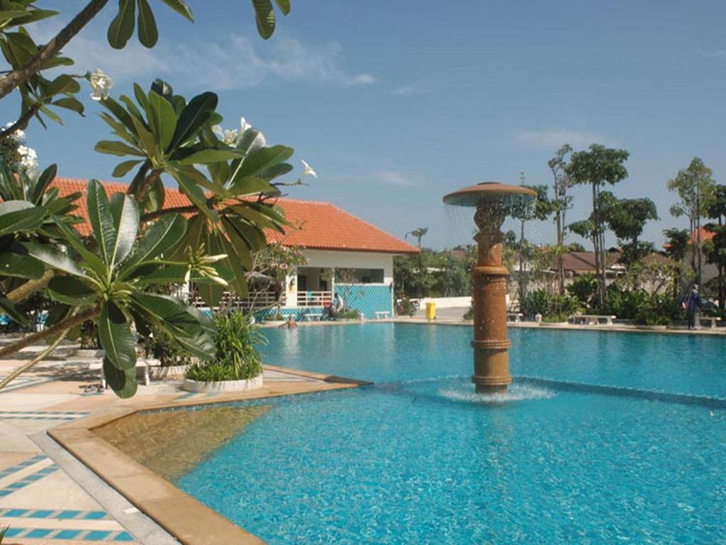 View Talay 5C Apartment Pattaya Exterior photo
