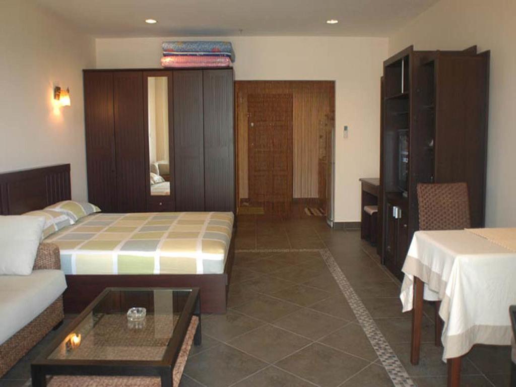View Talay 5C Apartment Pattaya Exterior photo